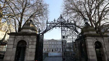 Garda Commissioner tasked with Leinster House security review