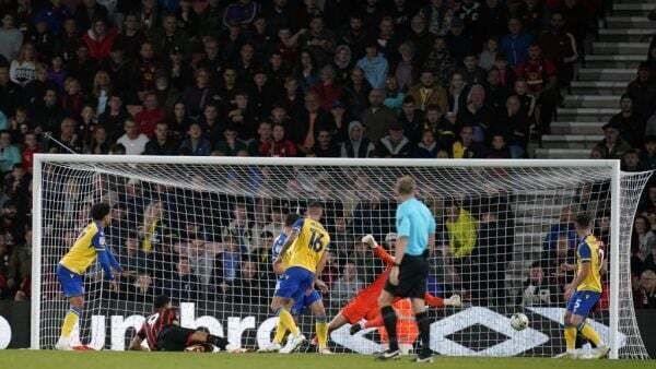Dominic Solanke helps fire Bournemouth into next round after beating Stoke