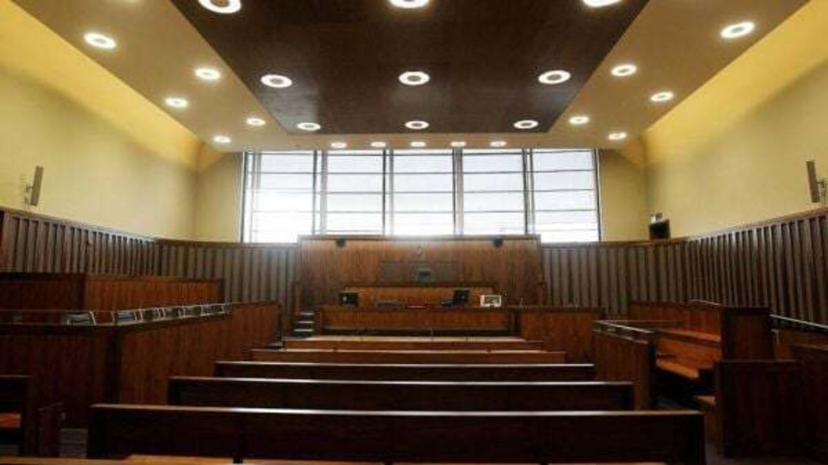 Crack addict who shot victim twice in the head at close range jailed for 10 years
