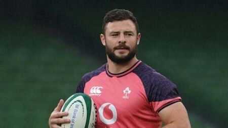 Ireland centre Robbie Henshaw an injury doubt for crucial Scotland clash