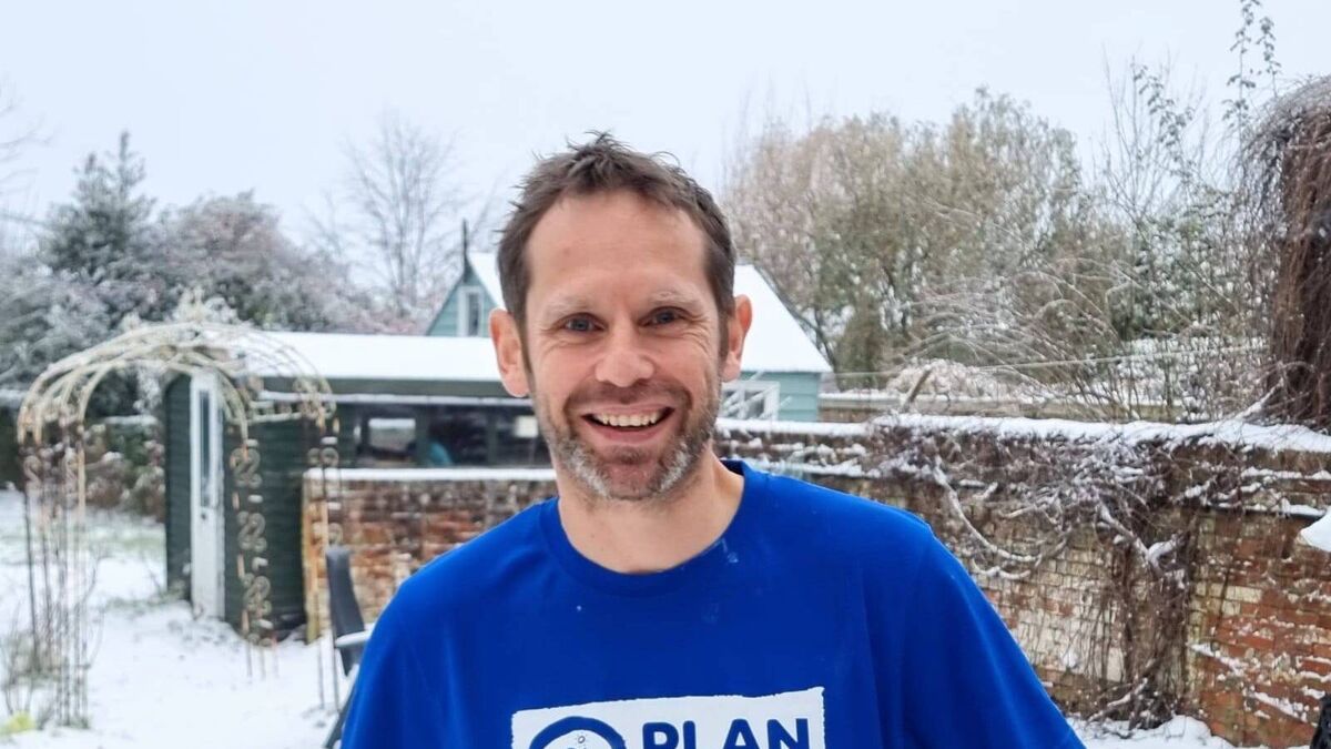Mayo man running marathon for breast cancer charity in memory of late wife
