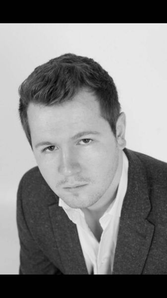Tenor David Lynn will also feature on the night.