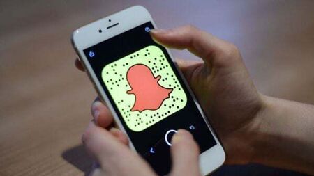 Teacher struck off for sending inappropriate Snapchat messages to former pupils