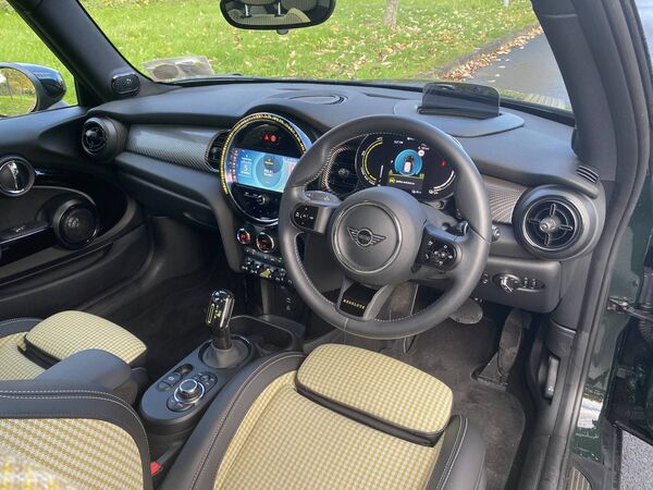 The interior continues the fun look with sports seats covered in fabric/leatherette finish with a colourful pattern scheme standard for all models. 