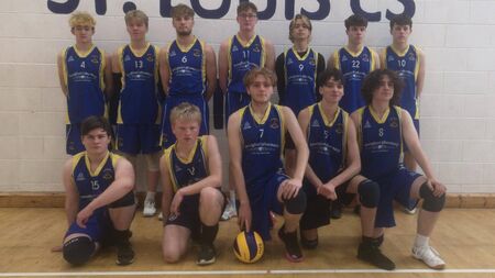 Local Notes: St Louis volleyball team having a great season