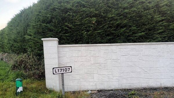 'Ludicrous' removal of road signs
