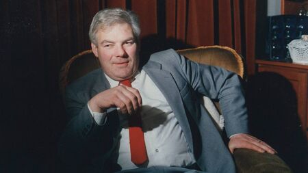 Oliver pens a side-splitting memoir