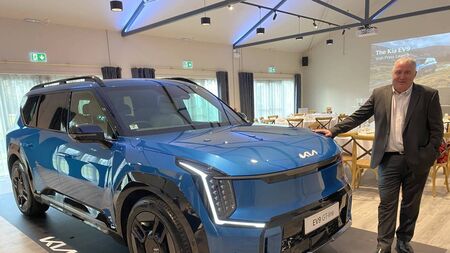 Kia Ireland launches new EV9 flagship model