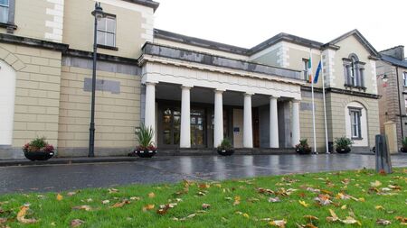 Judge revokes bail in phone mast case