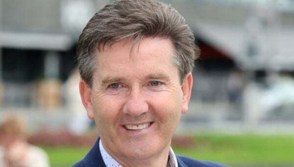 Daniel O'Donnell warns fans of bogus meet-and-greet tickets - Homepage - Vimarsana News