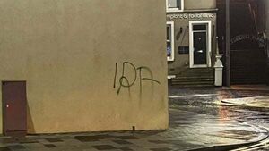 Daubing of IRA graffiti close to Enniskillen bomb memorial condemned Daubing of IRA graffiti close to Enniskillen bomb memorial condemned