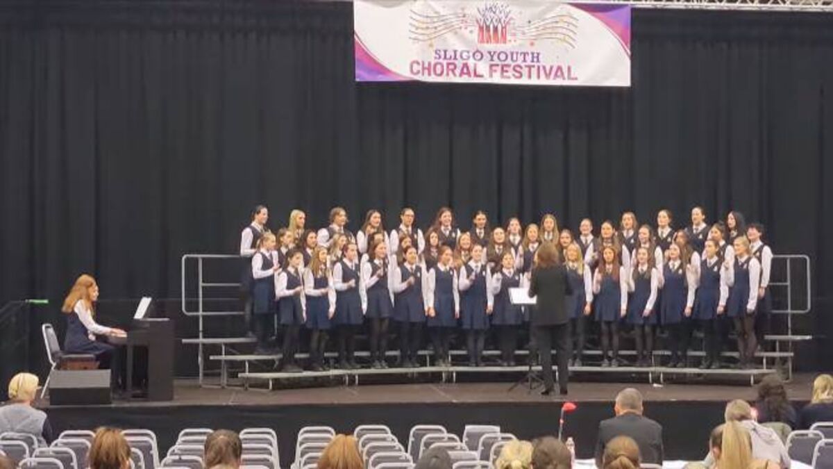 Ballina school choir give beautiful rendition of 'Singing In The Rain'