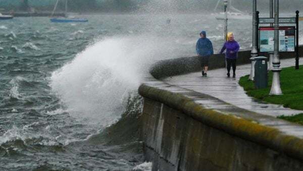 Winds to batter the west as warning issued - Homepage - Vimarsana News