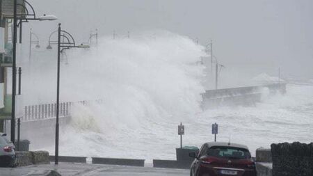 Orange and yellow wind warnings issued for Clare, Kerry, Galway and Mayo