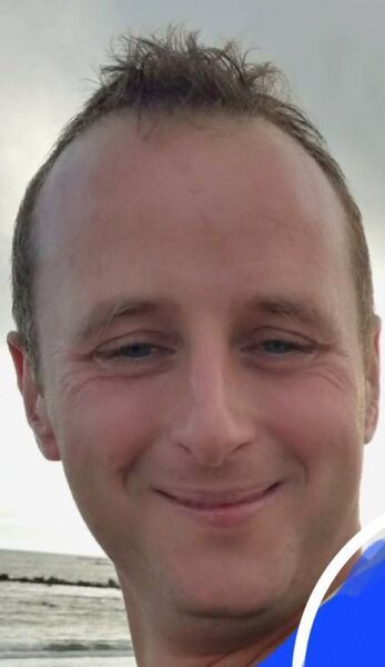 John Hand is described as being 5’ 10” in height, of medium build with short brown hair. When last seen he was wearing a blue hooded top and blue jeans. John Hand is described as being 5’ 10” in height, of medium build with short brown hair. When last seen he was wearing a blue hooded top and blue jeans.