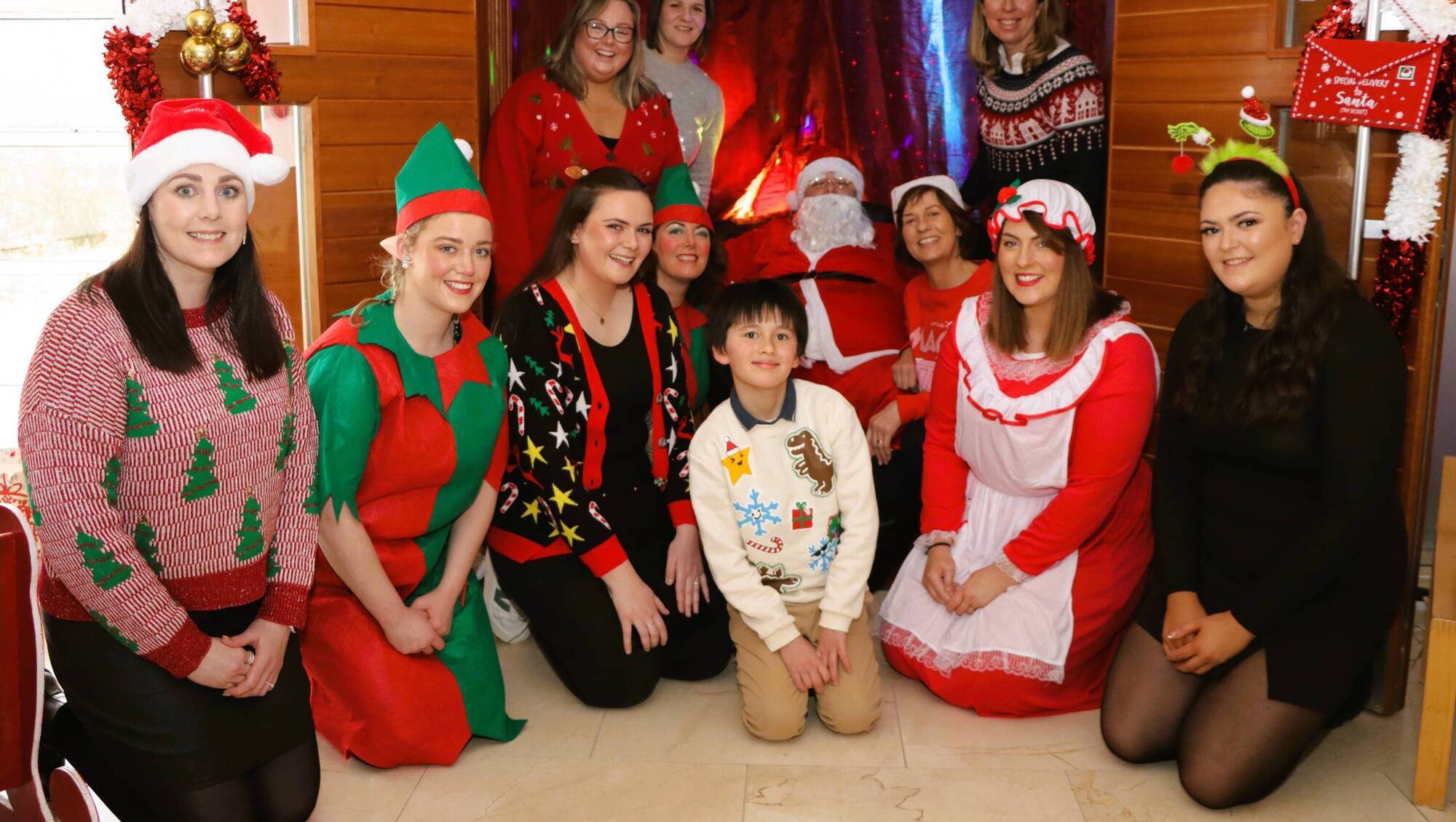 Local notes: Santa and his Elves at the Sensory Santa event in Aras Inis Gluaire. - Your community - Vimarsana News