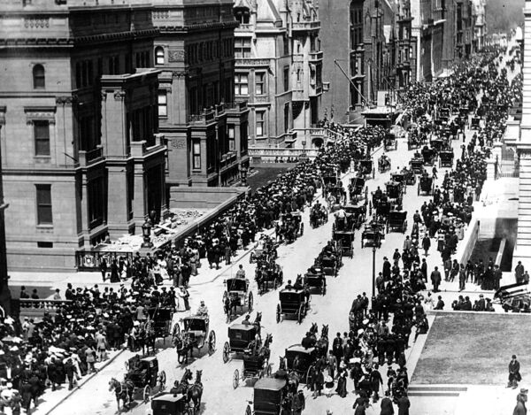Fifth Avenue in New York City on Easter Sunday 1900.	Picture: National Archive/Newsmakers
                    