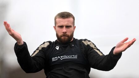 Hansen returns for trip to Belfast