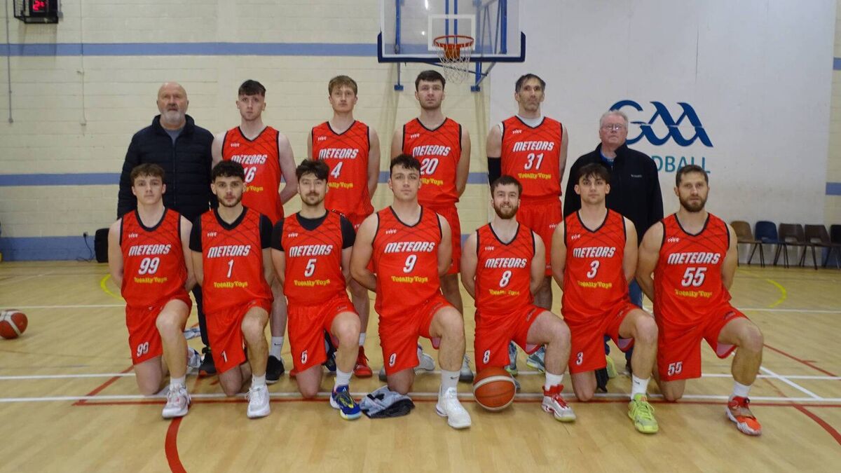 Meteors soar in final quarter to remain unbeaten