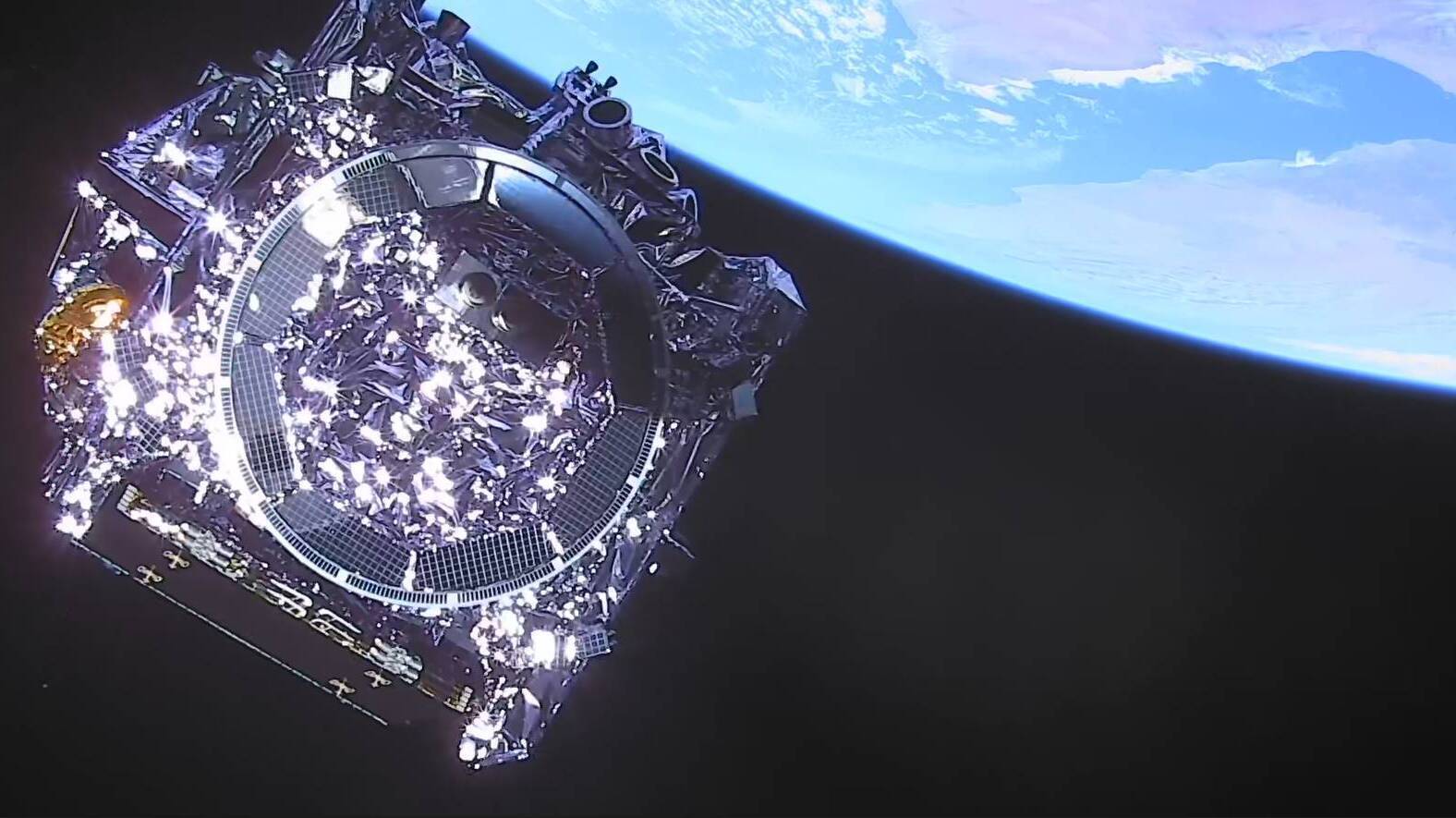 One giant leap for Niamh as her camera is set for space launch - news - Vimarsana News