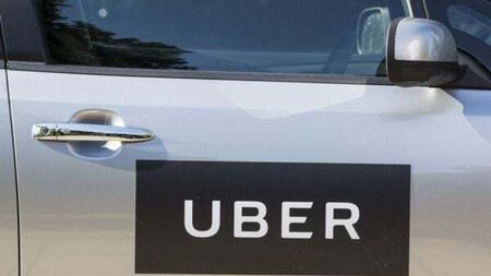 Uber should be allowed to operate to tackle rural transport issues, Senator says