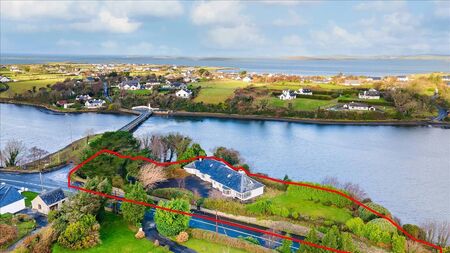 Delightful residence overlooks bay in West Mayo village