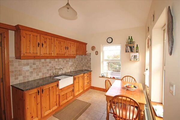The kitchen. The kitchen.