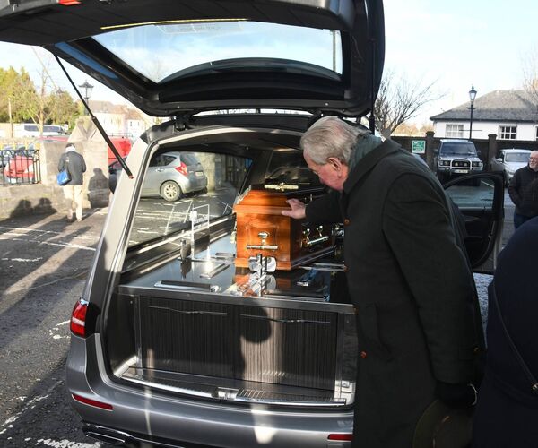 Adrian Bourke bids a poignant farewell to his old friend with whom he served on various local community groups, including the Ballina Salmon Festival.	Picture: John O’Grady
                    