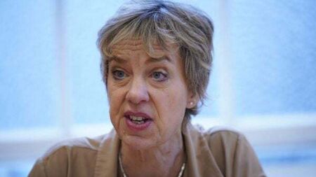 Labour to campaign for Yes votes in referenda on family