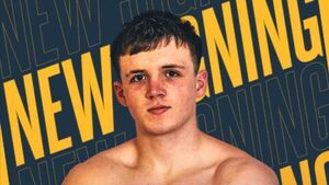 Young Mayo fighter turns professional Young Mayo fighter turns professional