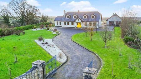 Spacious property South Mayo finished to highest of standard