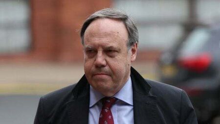 DUP split over Stormont deal exposed as Nigel Dodds says sea border concerns remain