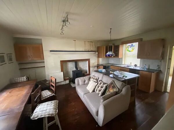 The sitting room.