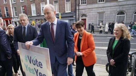 Fianna Fáil launches campaign for ‘yes’ votes in referendums