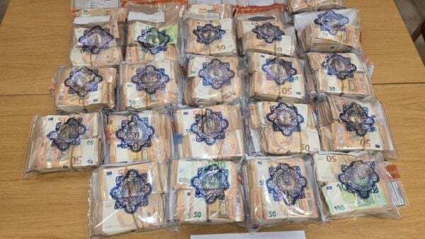 Man arrested as gardaí seize €670,000 in cash