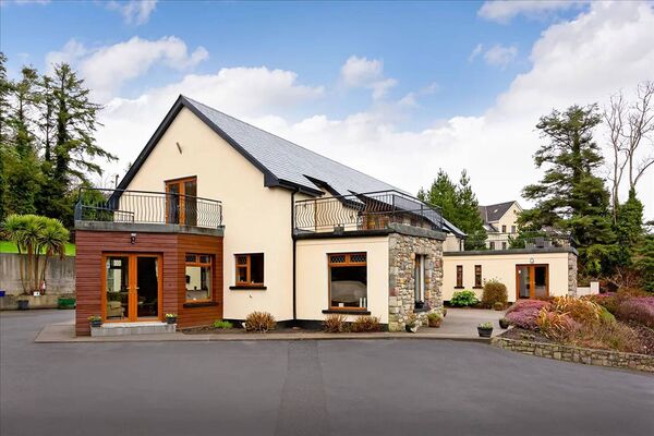 This property is an outstanding detached two storey family home, constructed circa 2008. This property is an outstanding detached two storey family home, constructed circa 2008.