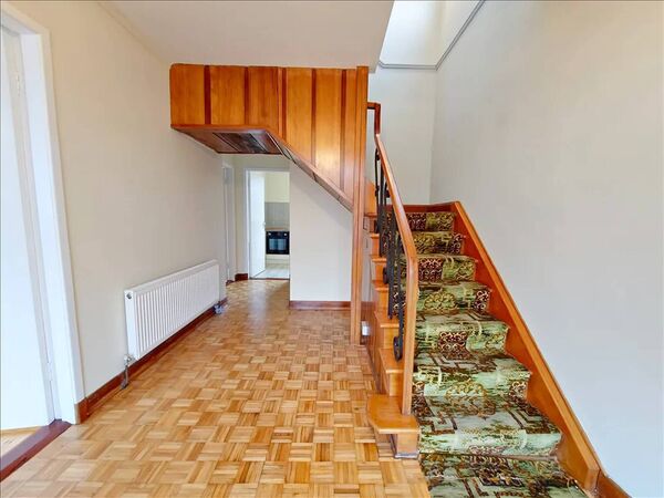 The hallway into Davitts Terrace.