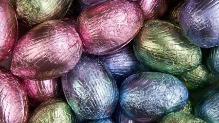Children should get only one Easter egg this year, obesity expert says