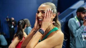 World Indoor Athletics: Sharlene Mawdsley qualifies for 400m semi-finals in Glasgow World Indoor Athletics: Sharlene Mawdsley qualifies for 400m semi-finals in Glasgow