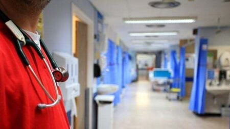 HSE urged to end recruitment moratorium for frontline staff