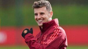 Man Utd’s Mason Mount back in training after four months out with calf issue