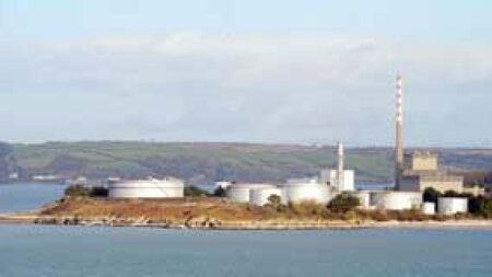 Oil refinery worker unfairly dismissed after testing positive for alcohol awarded no compensation