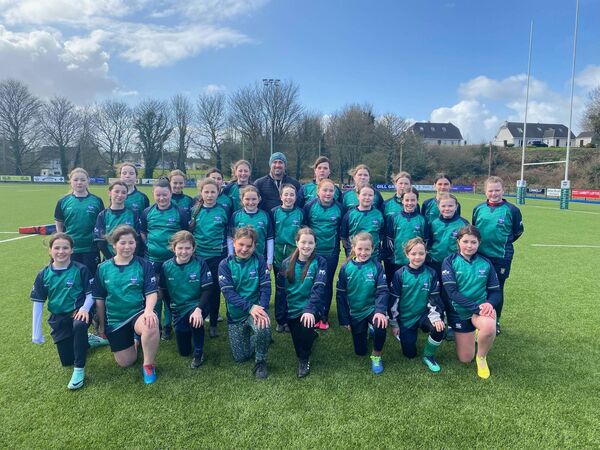The Ballina Rugby Club Girls’ Under-10 and Under-12 teams acquired new rugby kits recently. The jerseys are sponsored by Dunleavy Meats, Ballina. The youngsters were honoured by being selected to play during half-time at the Ireland v Italy Women’s Six Nations match and at the Connaught v Scarletts URC match, both of which were held during March. Pictured with the young players is John Dunleavy of Dunleavy Meats.
