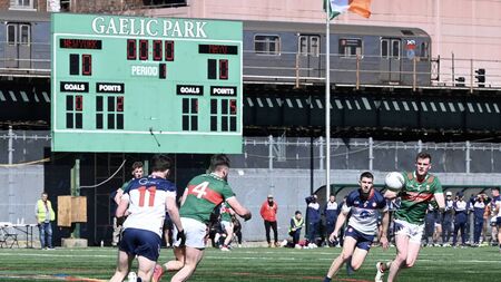 Red-hot Ryan bites Big Apple as Mayo cruise through