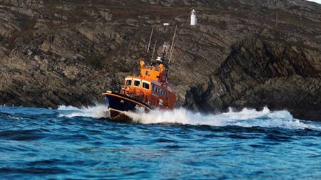 Mayo Coast Guard units assist two-man vessel during operation off Old Head 