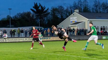 Sweet revenge for Celtic over 10-man title holders