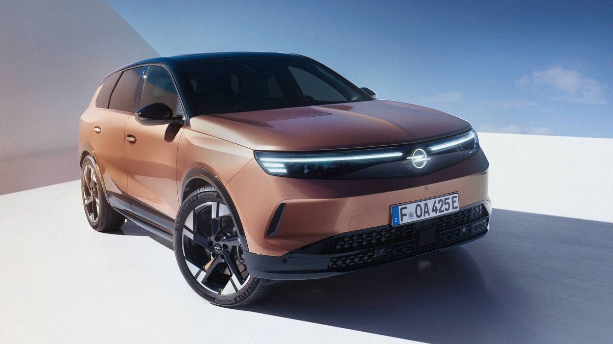 Opel reveals its stunning new Grandland