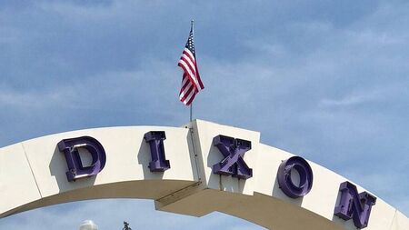 Mayo town to re-establish links with Ronald Reagan's home city