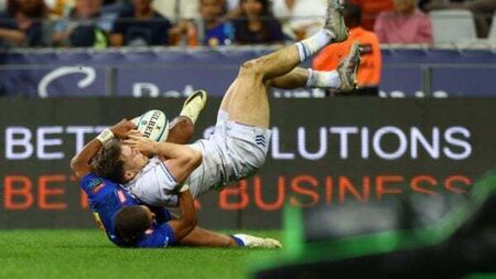 Leinster lose top spot after bonus-point defeat to Stormers in Cape Town