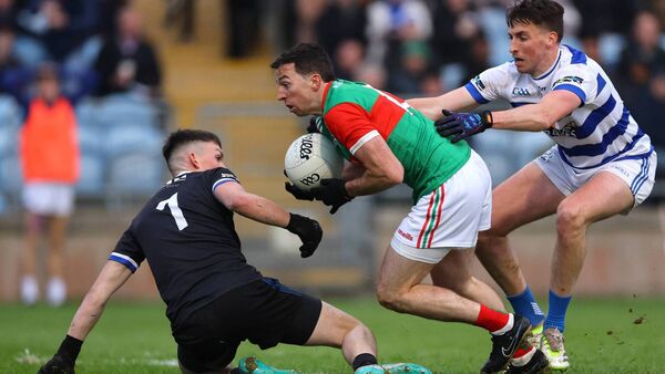Regan rolls back the years but Stephenites are held